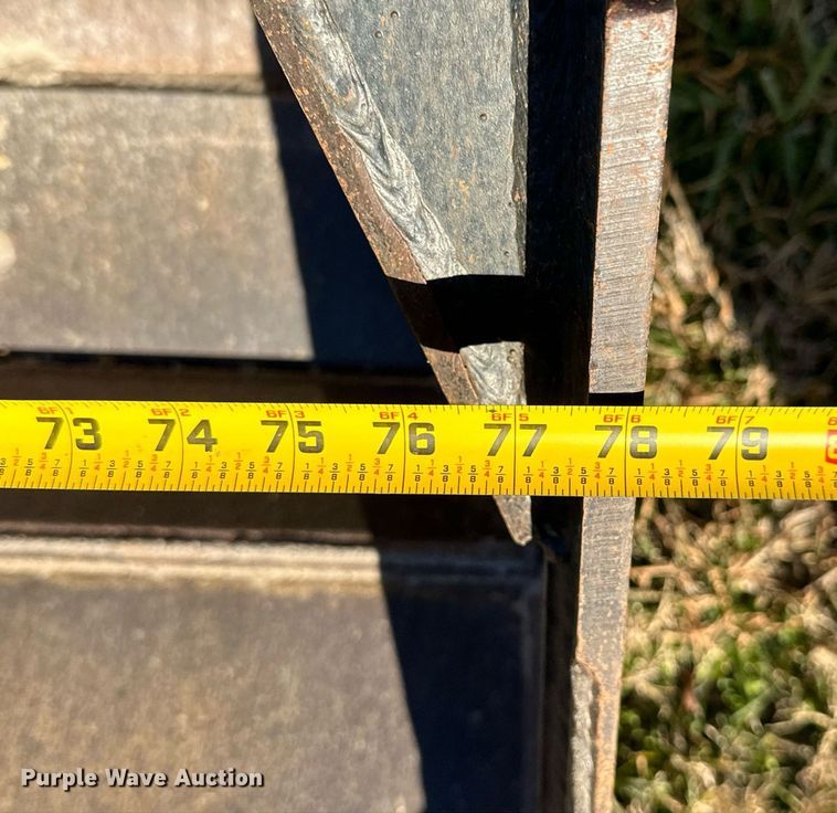 image for item NO9480 2004 JCB 212SU landscape tractor