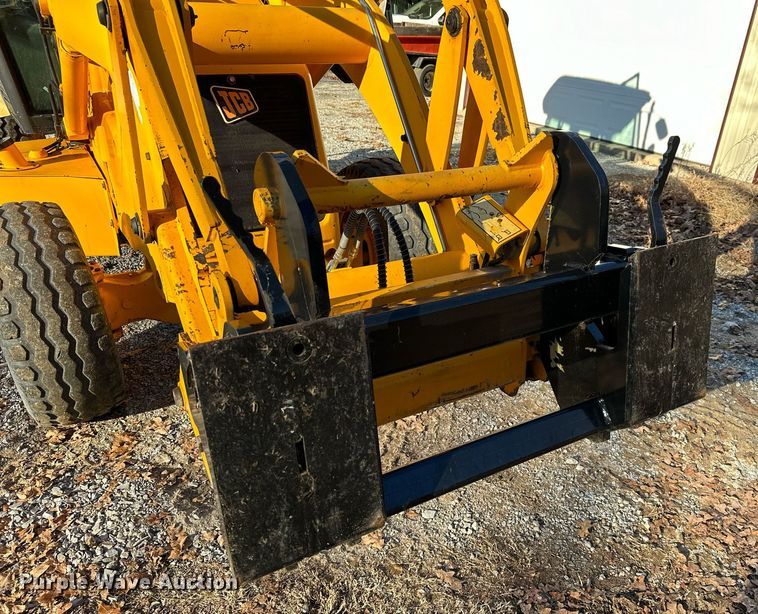 image for item NO9480 2004 JCB 212SU landscape tractor