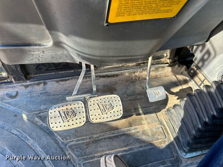 image for item NO9480 2004 JCB 212SU landscape tractor