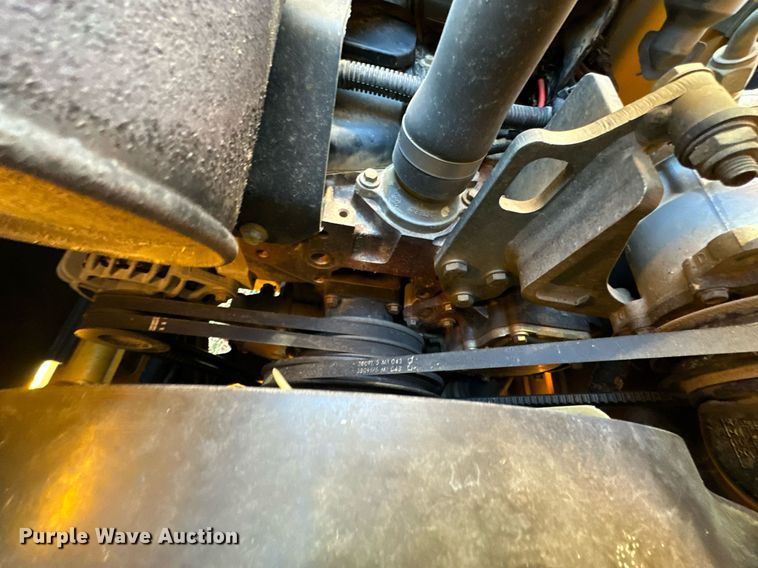 image for item NO9480 2004 JCB 212SU landscape tractor