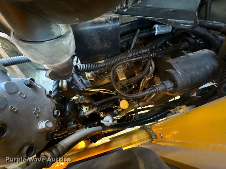 image for item NO9480 2004 JCB 212SU landscape tractor