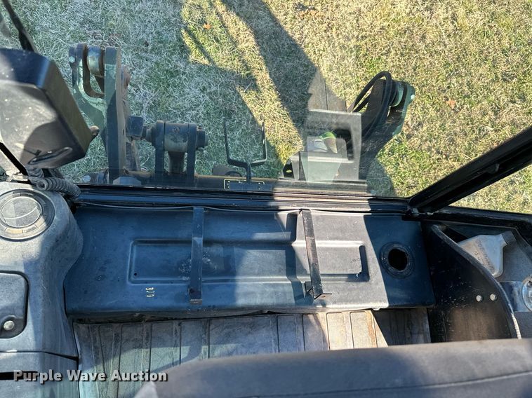 image for item NO9480 2004 JCB 212SU landscape tractor