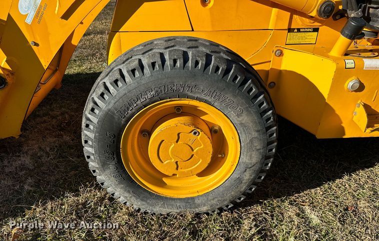 image for item NO9480 2004 JCB 212SU landscape tractor