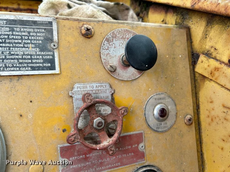 image for item OK9732 1973 P&H 650ATC  crane