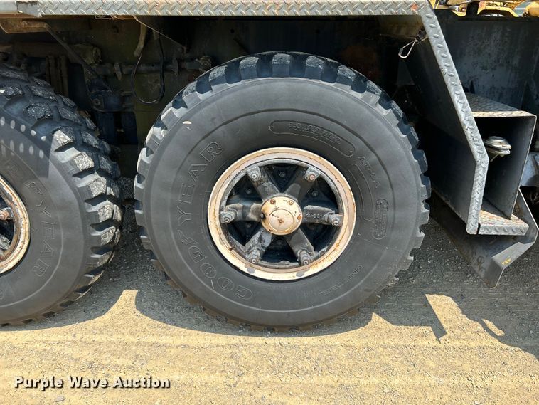 image for item OK9732 1973 P&H 650ATC  crane