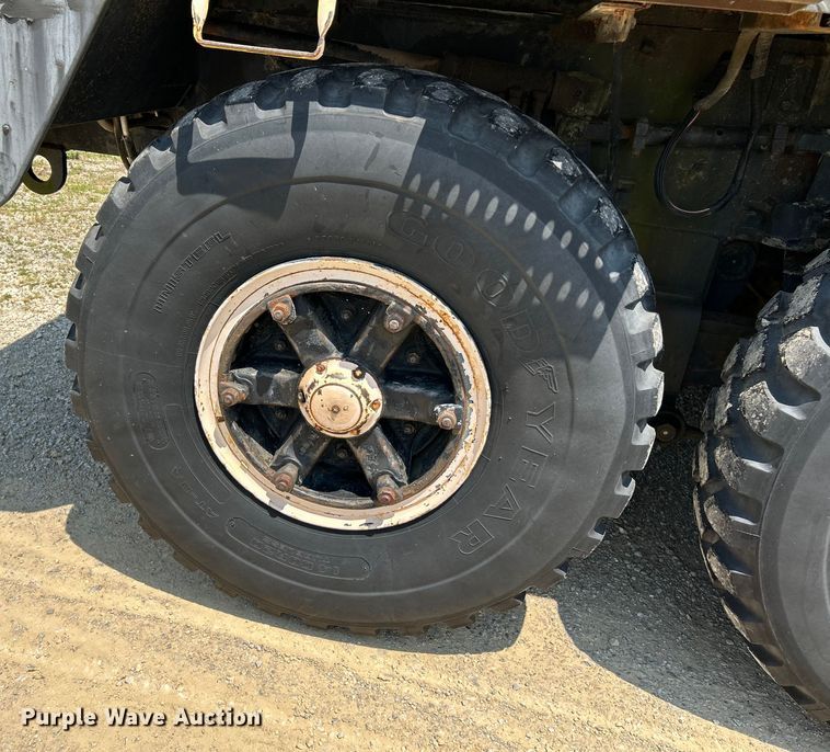 image for item OK9732 1973 P&H 650ATC  crane