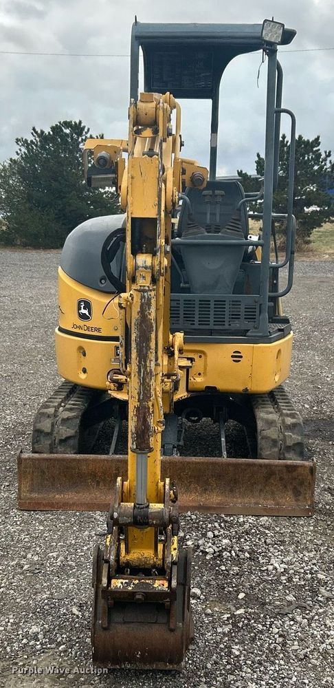 image for item OM9196 2005 John Deere 17 ZTS  mini excavator