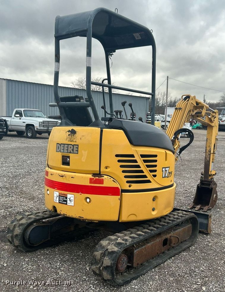 image for item OM9196 2005 John Deere 17 ZTS  mini excavator