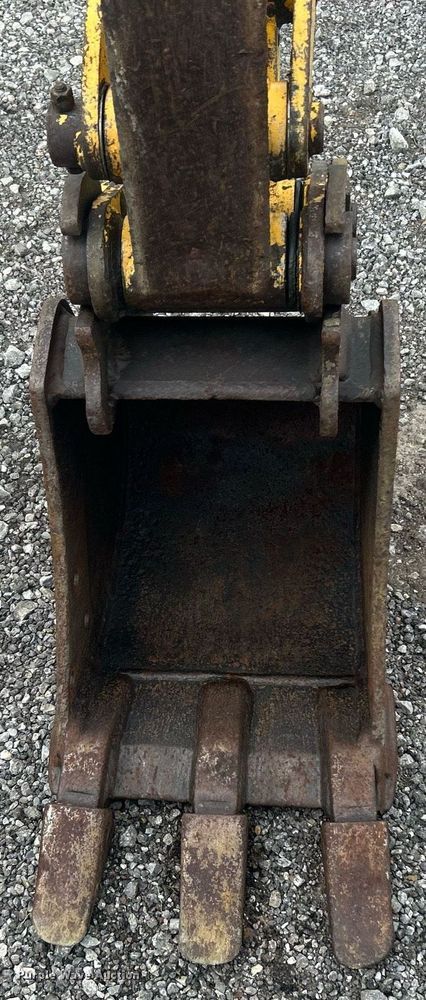 image for item OM9196 2005 John Deere 17 ZTS  mini excavator