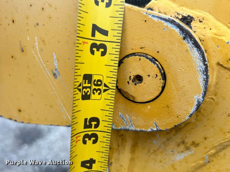 image for item OM9196 2005 John Deere 17 ZTS  mini excavator