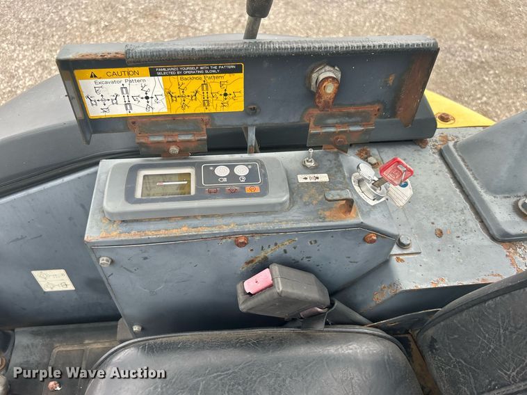 image for item OM9196 2005 John Deere 17 ZTS  mini excavator