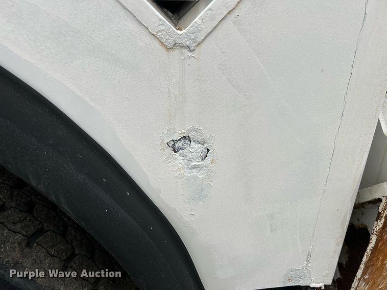 image for item OM9199 1998 GMC C8500 digger derrick truck