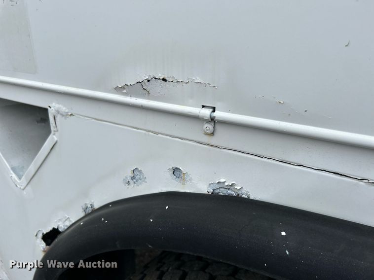 image for item OM9199 1998 GMC C8500 digger derrick truck