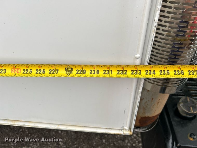 image for item OM9199 1998 GMC C8500 digger derrick truck