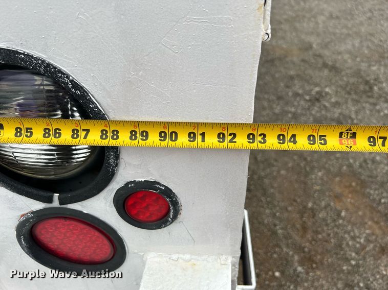 image for item OM9199 1998 GMC C8500 digger derrick truck