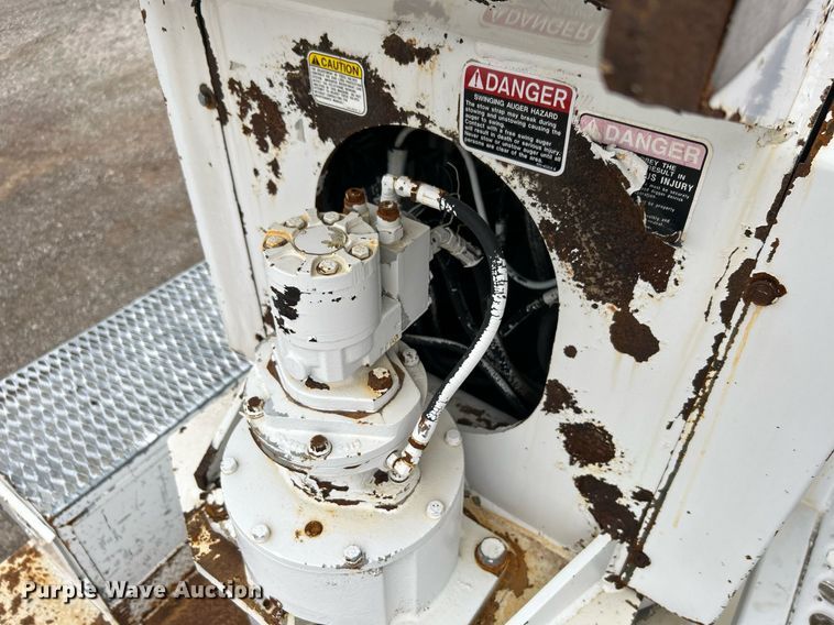 image for item OM9199 1998 GMC C8500 digger derrick truck