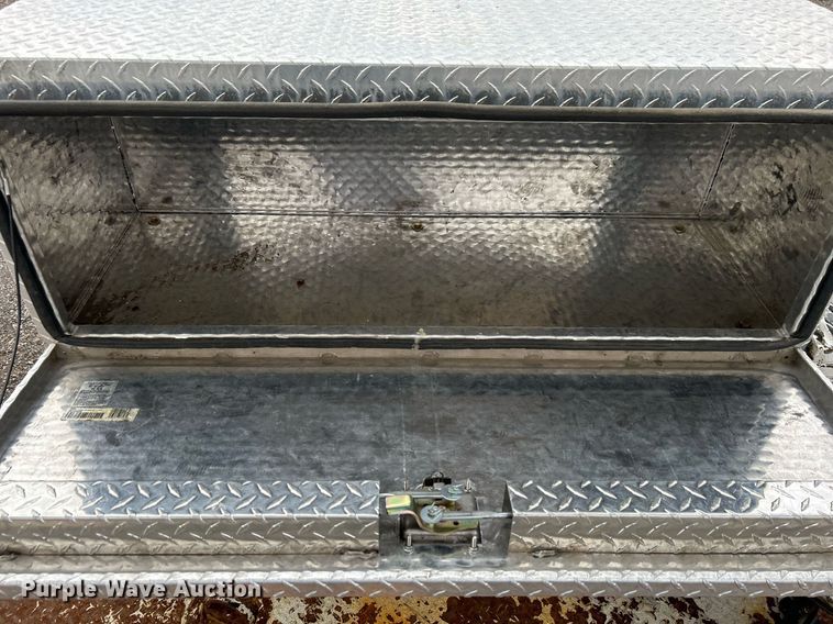 image for item OM9199 1998 GMC C8500 digger derrick truck