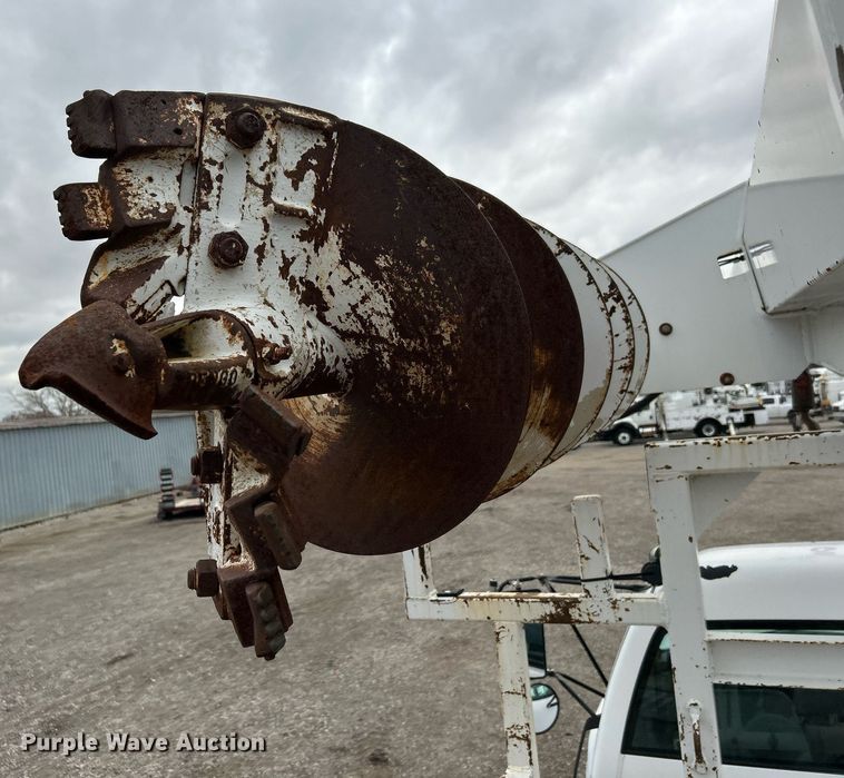 image for item OM9199 1998 GMC C8500 digger derrick truck