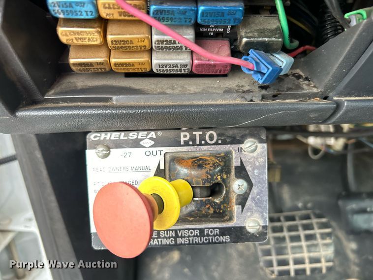 image for item OM9199 1998 GMC C8500 digger derrick truck