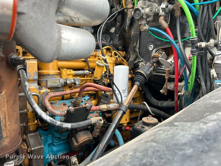 image for item OM9199 1998 GMC C8500 digger derrick truck