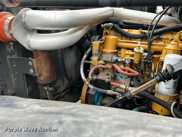 image for item OM9199 1998 GMC C8500 digger derrick truck