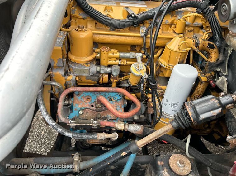 image for item OM9199 1998 GMC C8500 digger derrick truck