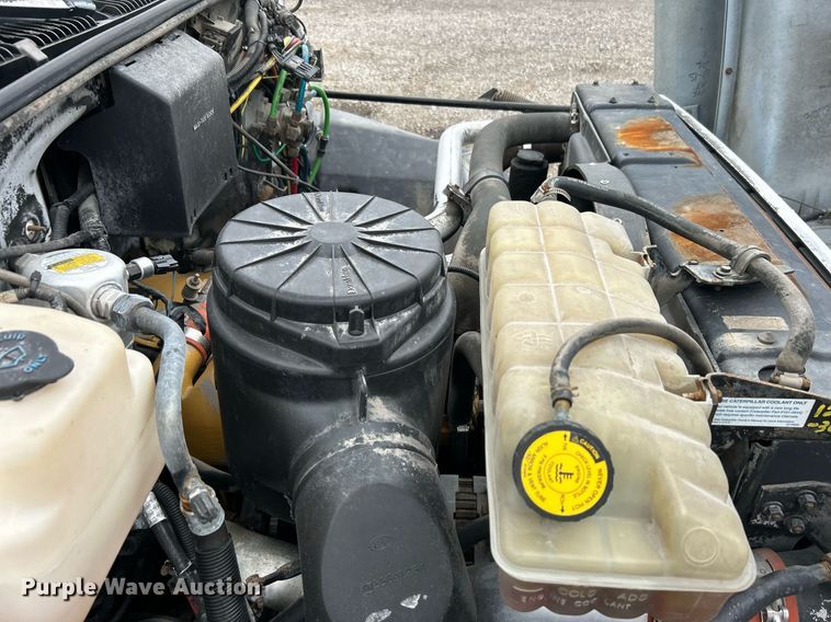 image for item OM9199 1998 GMC C8500 digger derrick truck