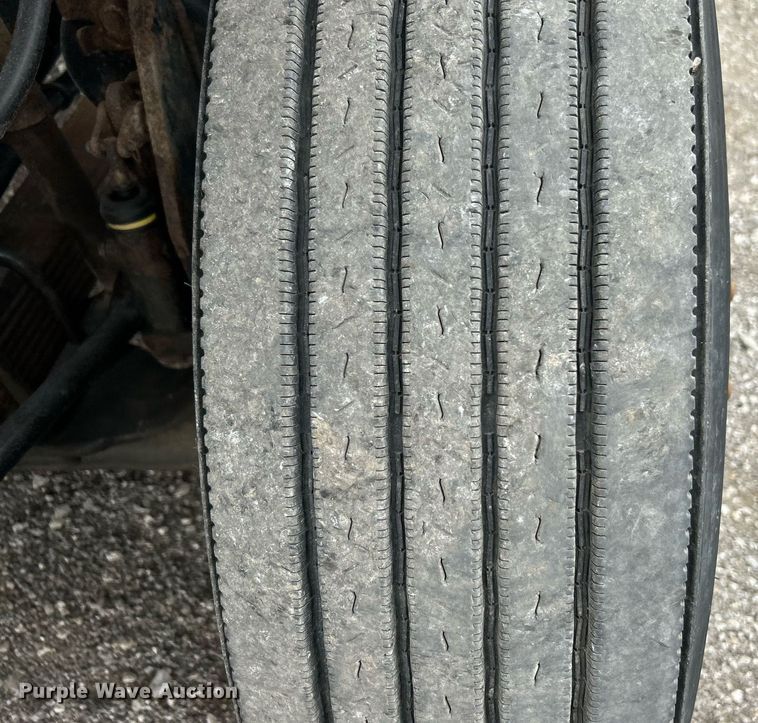 image for item OM9199 1998 GMC C8500 digger derrick truck