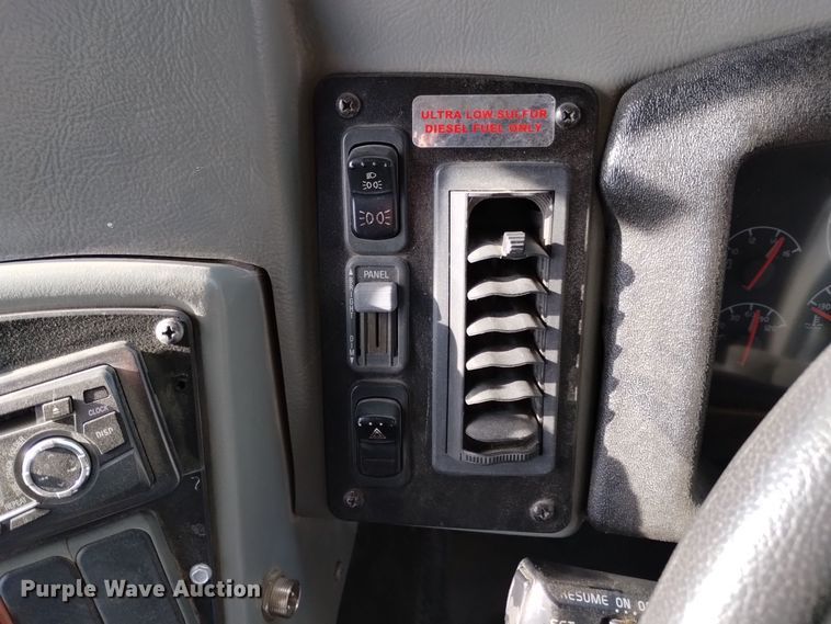 image for item DK8925 2010 Blue Bird Vision  school bus