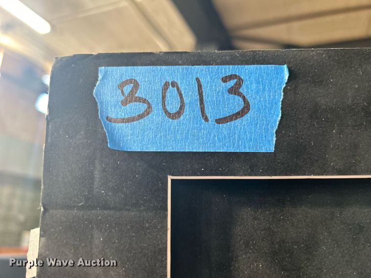 image for item DN0626 Michael Jordan memorabilia