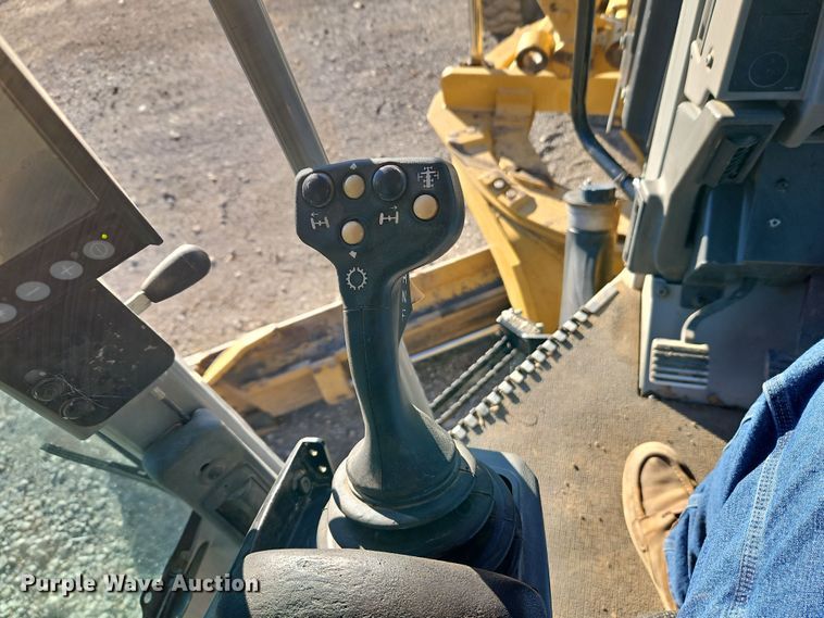 image for item DN7159 2010 Caterpillar 12M  motor grader