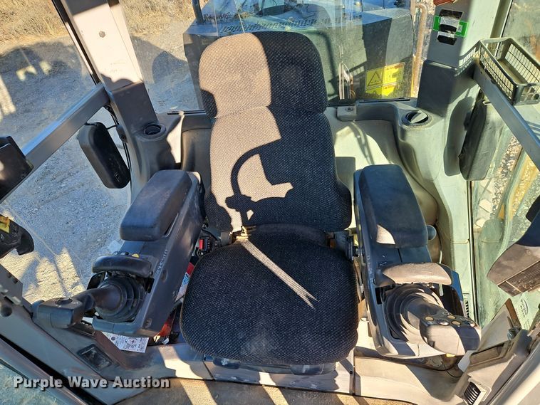 image for item DN7159 2010 Caterpillar 12M  motor grader