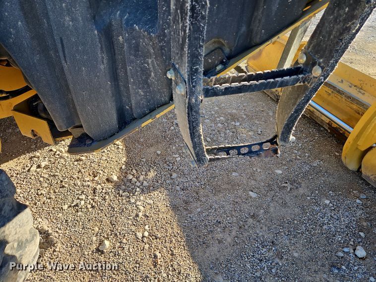 image for item DN7160 2008 Caterpillar 12M  motor grader