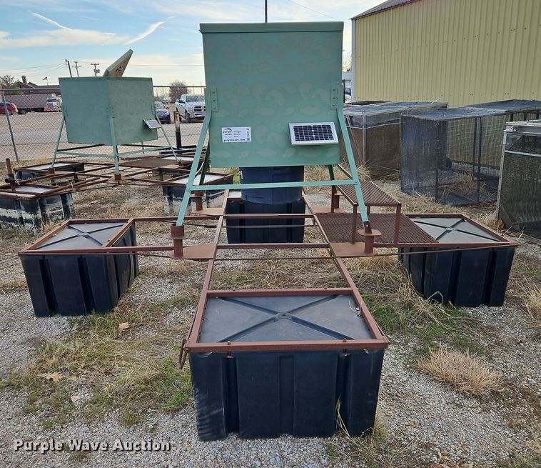 image for item DN7167 Fish feeder