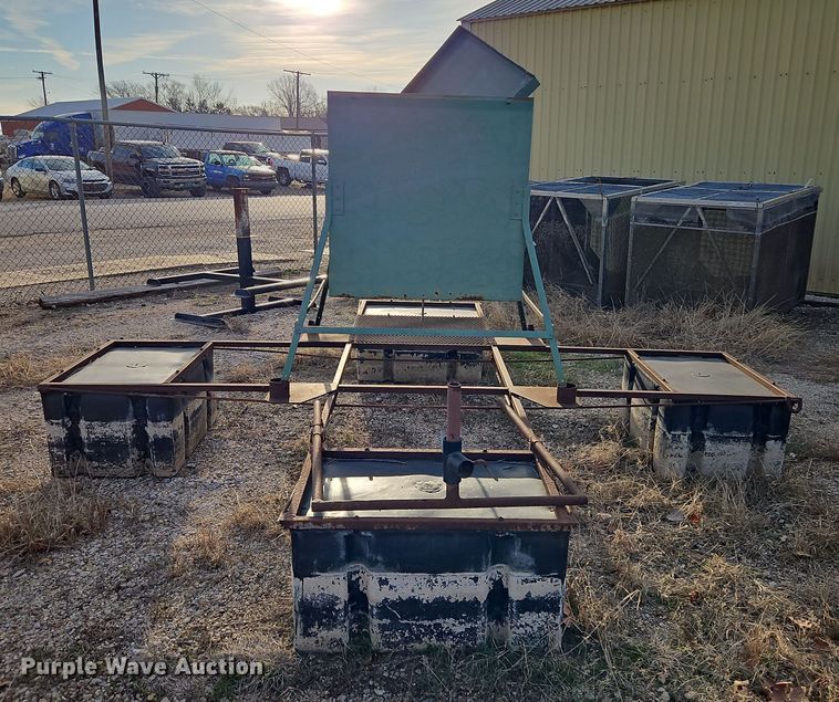 image for item DN7168 Fish feeder