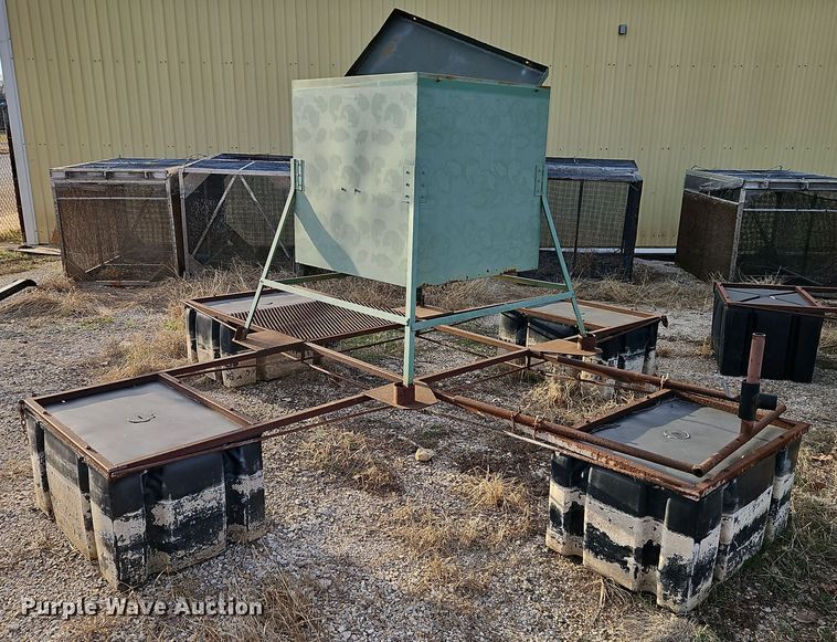 image for item DN7168 Fish feeder