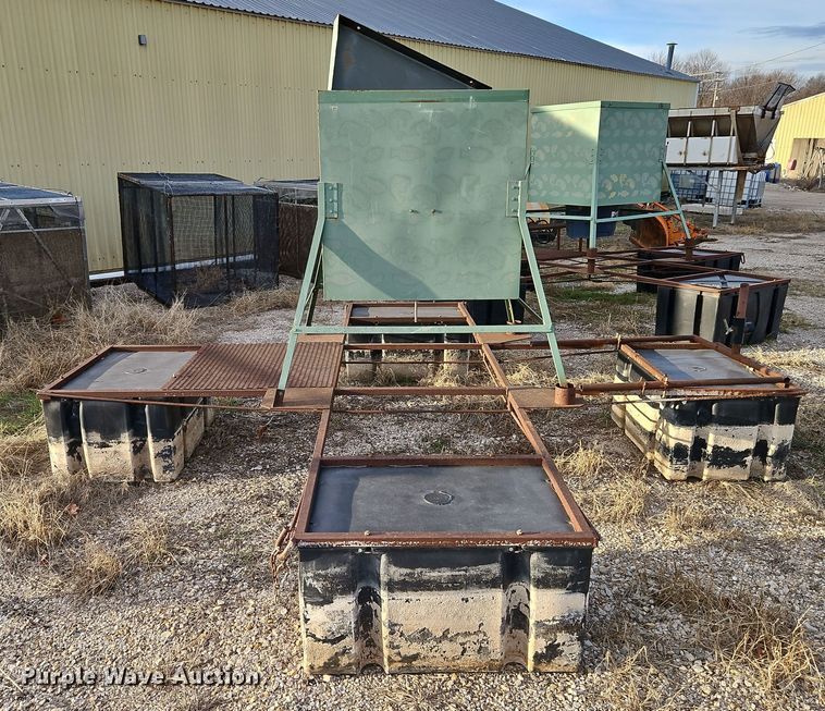 image for item DN7168 Fish feeder