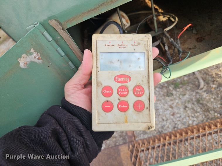 image for item DN7168 Fish feeder