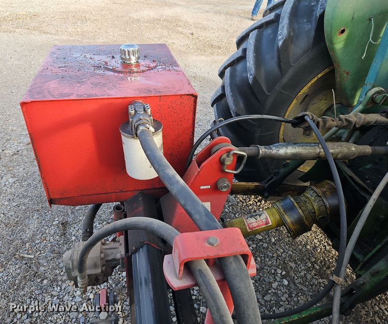 image for item DN7170 1976 John Deere 2640  tractor