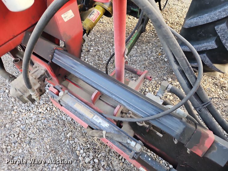 image for item DN7170 1976 John Deere 2640  tractor