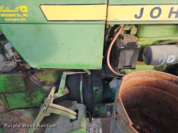 image for item DN7170 1976 John Deere 2640  tractor