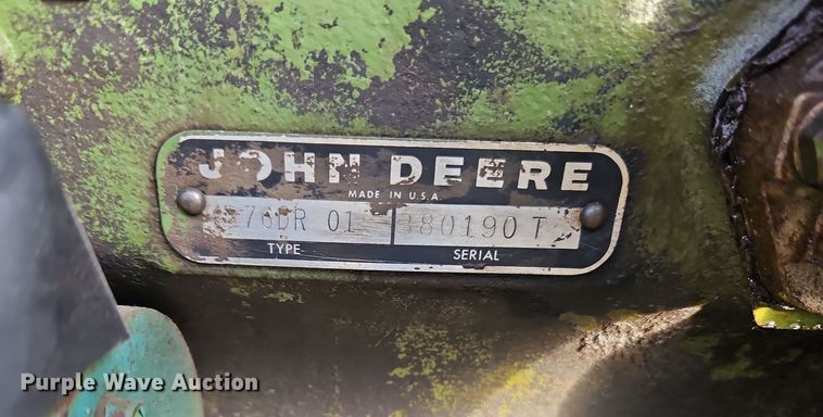 image for item DN7170 1976 John Deere 2640  tractor