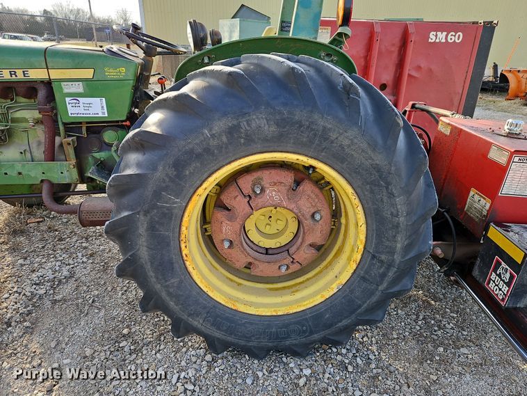 image for item DN7170 1976 John Deere 2640  tractor