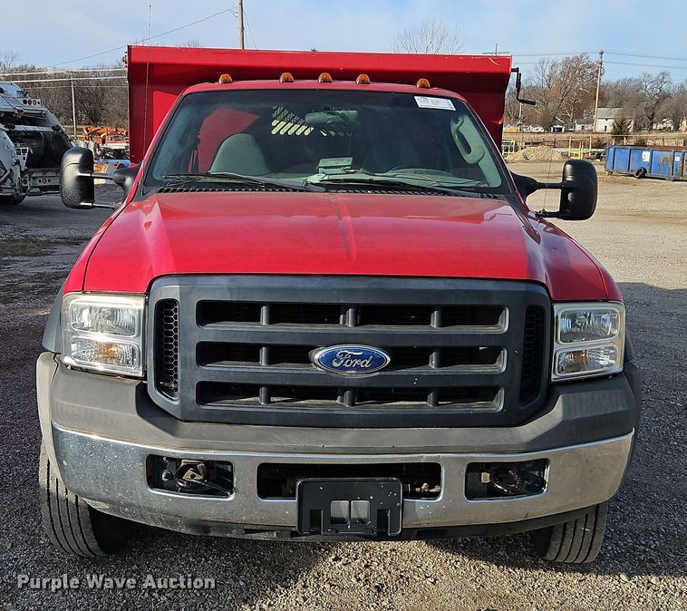 image for item DN7171 2006 Ford F550 Super Duty XL  dump flatbed truck