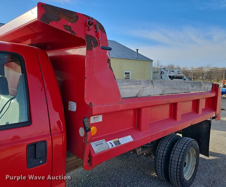 image for item DN7171 2006 Ford F550 Super Duty XL  dump flatbed truck