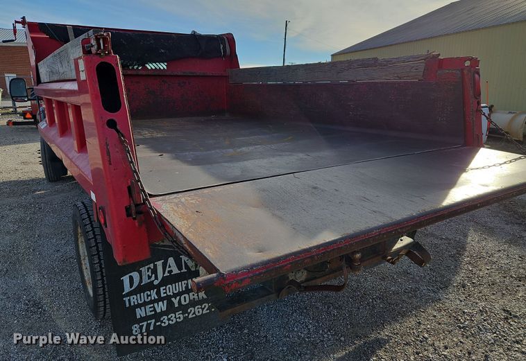 image for item DN7171 2006 Ford F550 Super Duty XL  dump flatbed truck