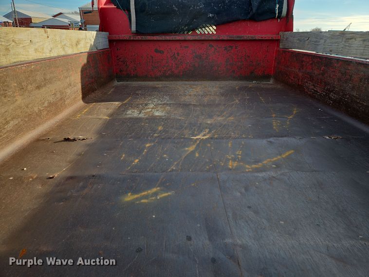 image for item DN7171 2006 Ford F550 Super Duty XL  dump flatbed truck