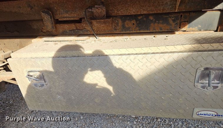 image for item DN7171 2006 Ford F550 Super Duty XL  dump flatbed truck