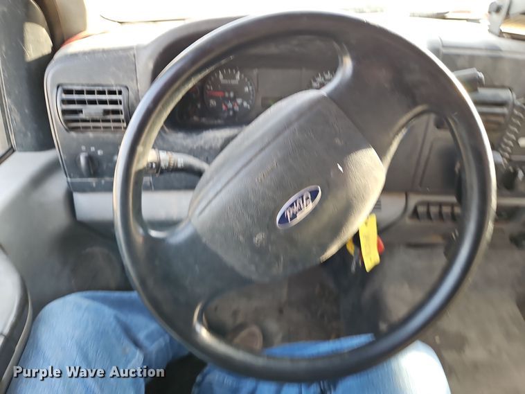 image for item DN7171 2006 Ford F550 Super Duty XL  dump flatbed truck