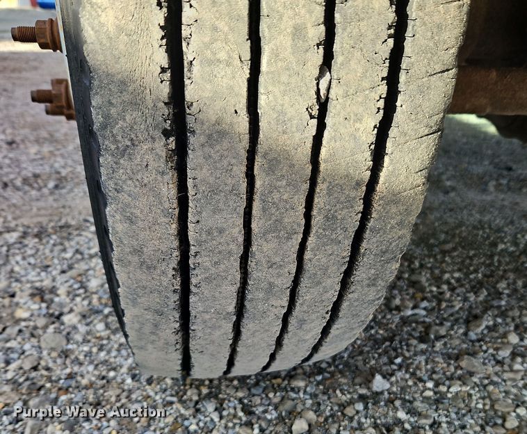 image for item DN7171 2006 Ford F550 Super Duty XL  dump flatbed truck